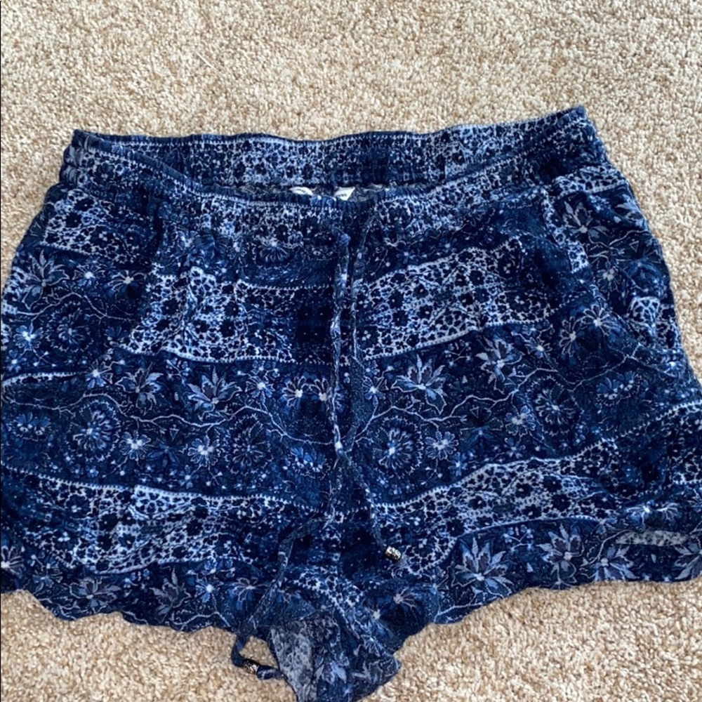 American eagle flowy shorts size S